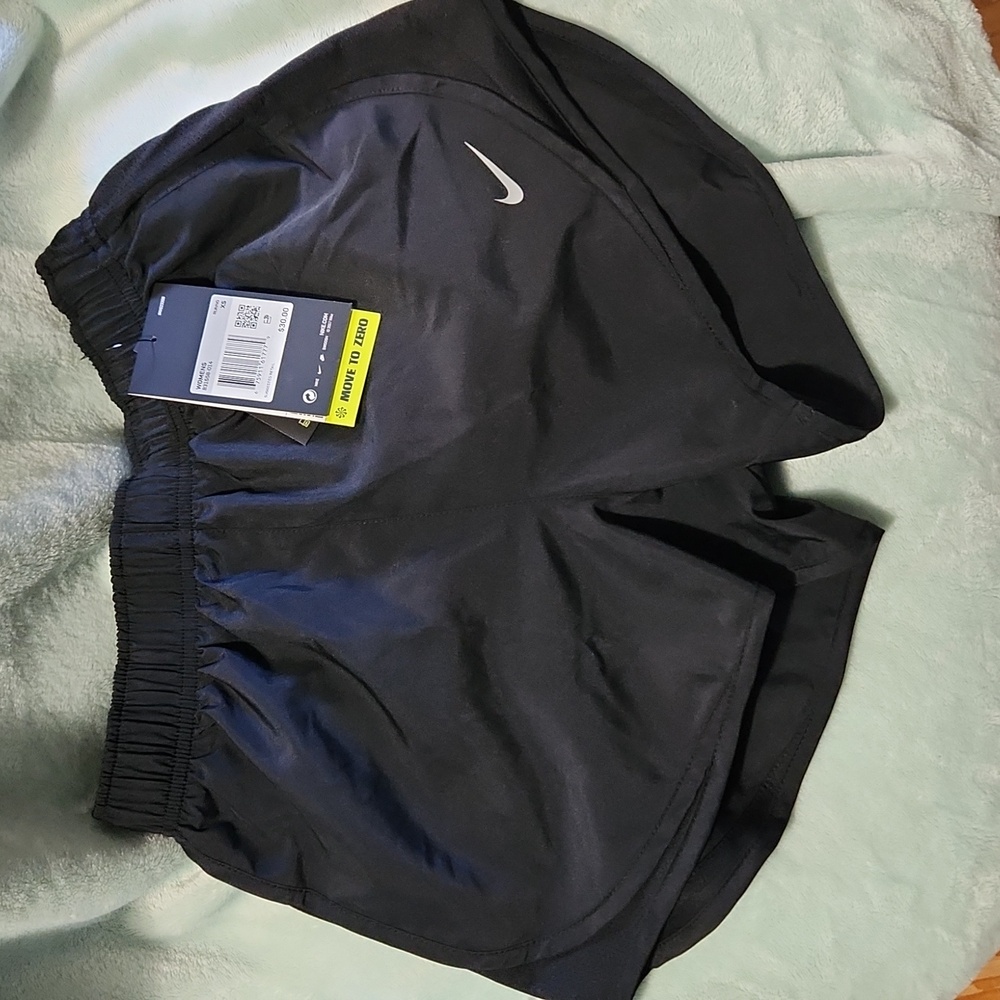 Nike women's xs shorts with built in liner
